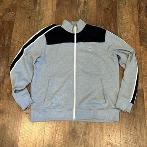 MENS VINTAGE PENGUIN BRAND JACKET